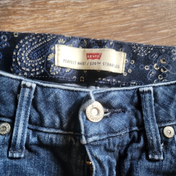 Levi's 525 Womens Jeans Perfect Waist Straight Leg Blue Denim Size 6 - Picture 3 of 8